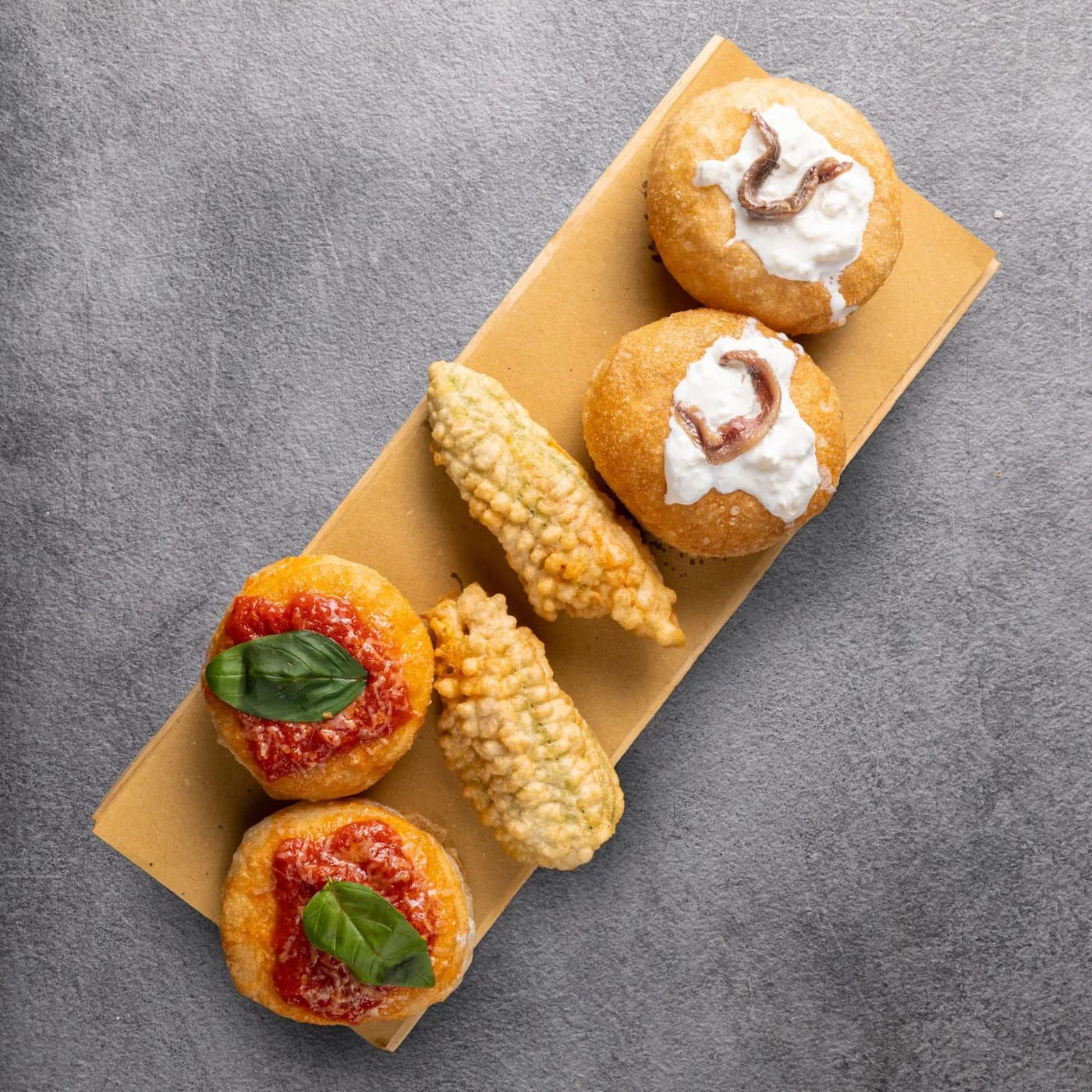 Misto di fritti napoletani